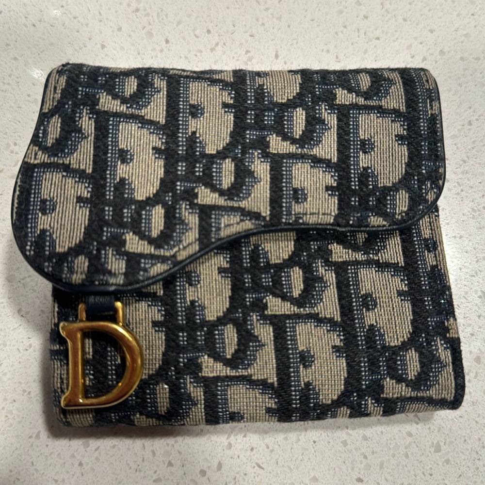 DIOR Medium saddle wallet